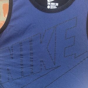The Nike Tee Sleeveless Tank ~ Athletic Cut ~ Large